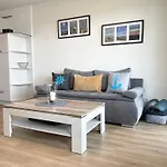 Seaside 53 6 *
